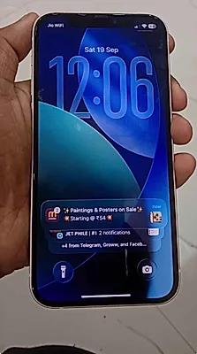 Apple iPhone 12