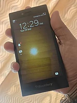 BlackBerry Leap