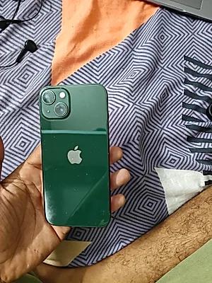 Apple iPhone 13