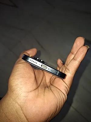 Apple iPhone 15