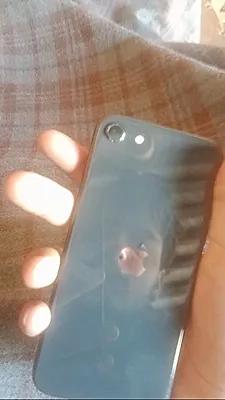 Apple iPhone SE (2020)
