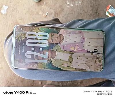 vivo V50e