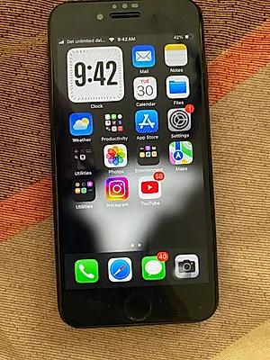 Apple iPhone SE (2022)