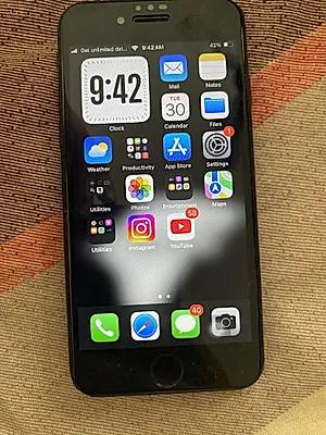 Apple iPhone SE (2022)