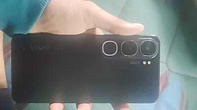 vivo Y300