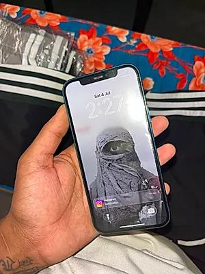 Apple iPhone 12