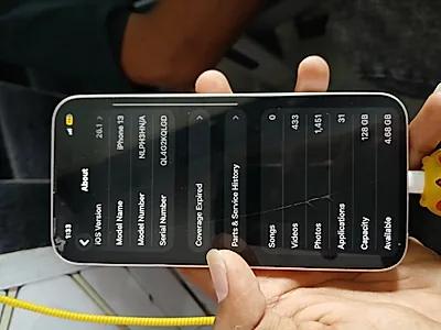 Apple iPhone 13