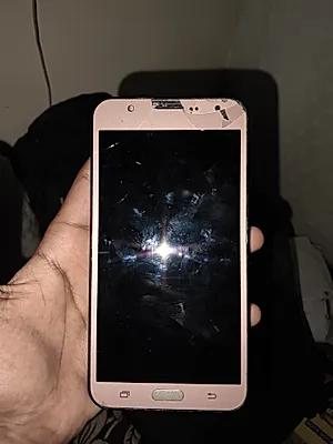 Samsung Galaxy J7 Nxt
