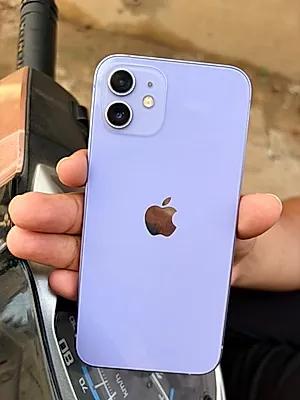 Apple iPhone 12