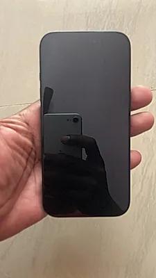 Apple iPhone 16