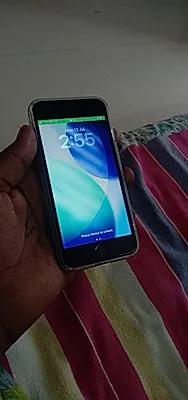 Apple iPhone SE (2022)