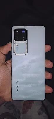 vivo V30