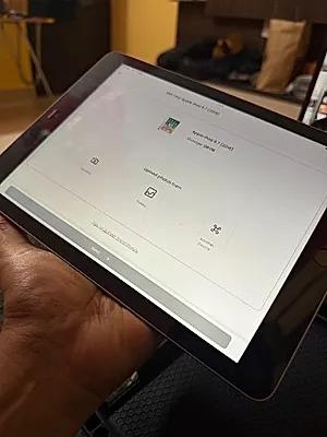 Apple iPad 9.7 (2018)
