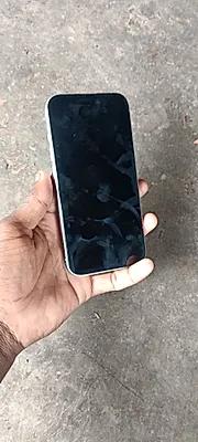 Apple iPhone 15