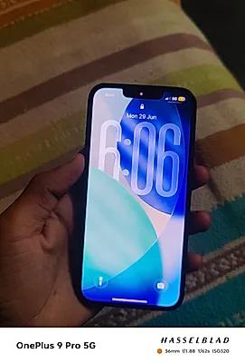 Apple iPhone 13