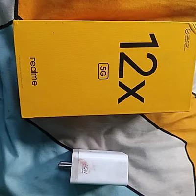 Realme 12