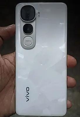 vivo Y400