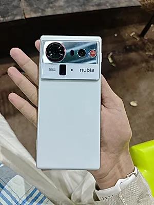 ZTE nubia Z70 Ultra
