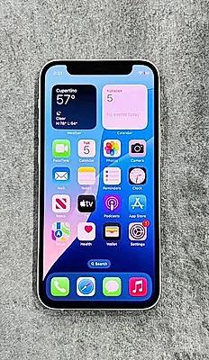 Apple iPhone 16