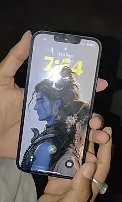 Apple iPhone 13