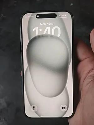 Apple iPhone 15