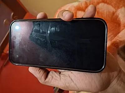 Apple iPhone 16