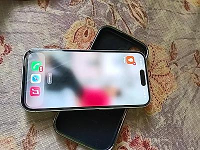 Apple iPhone 16