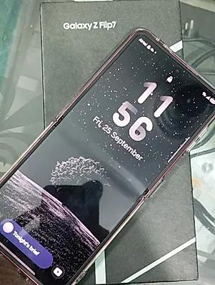 Samsung Galaxy Z Flip7
