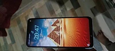 Realme C35