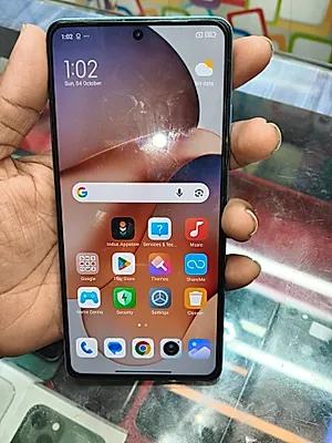 Realme V30