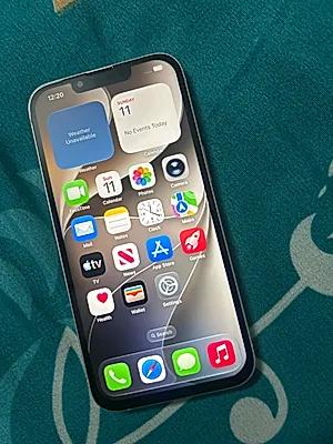 Apple iPhone 13