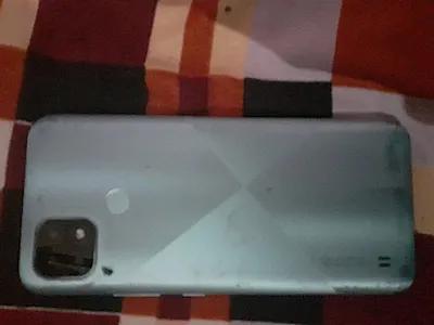 Realme C21