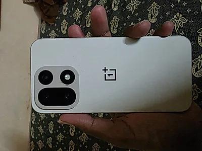 OnePlus 15