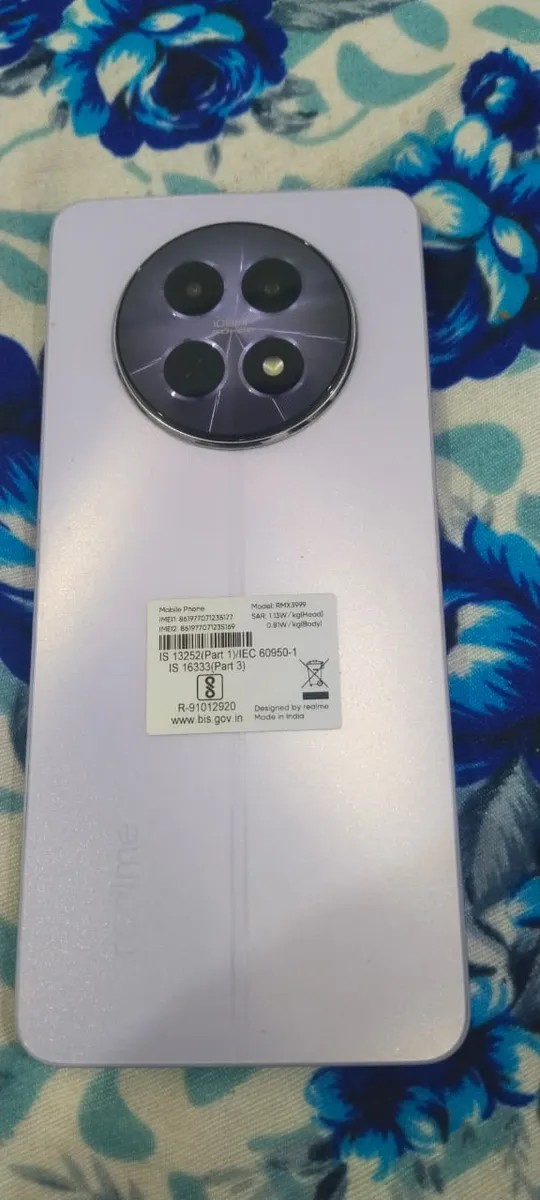 Realme 12