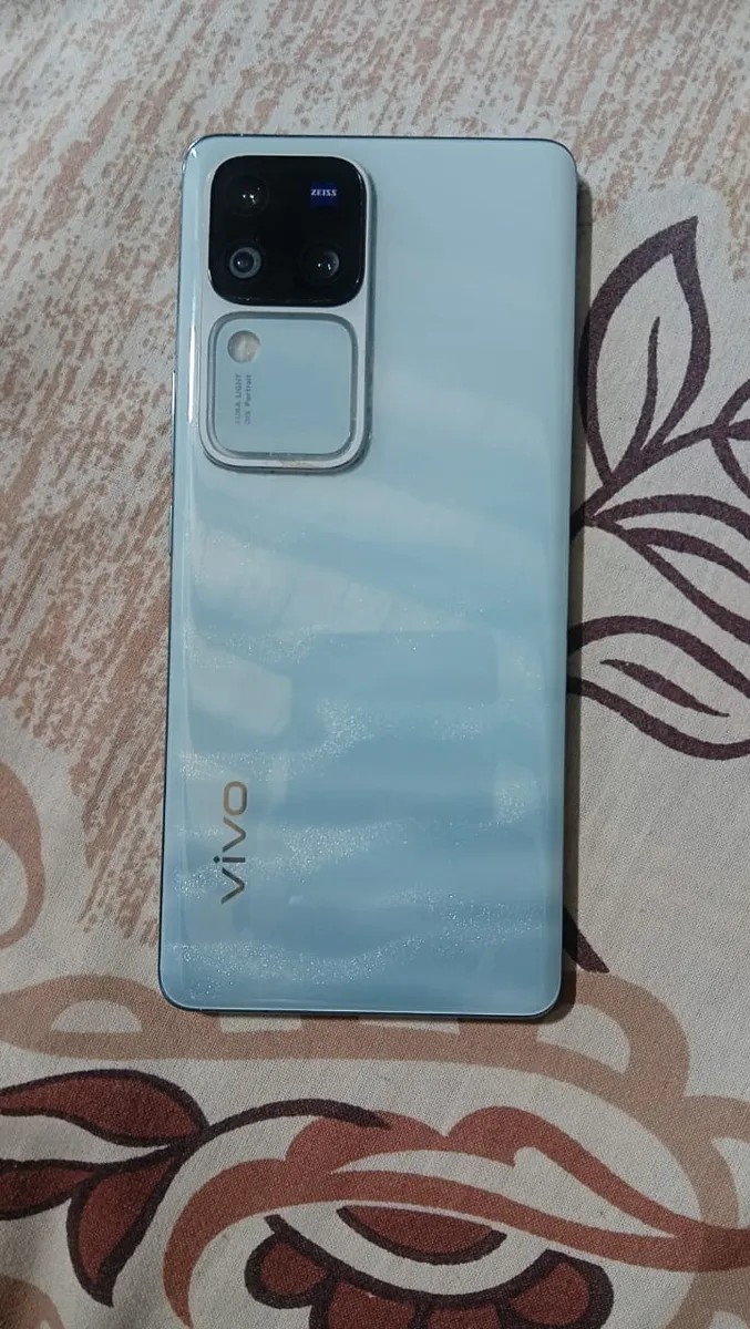vivo V30 Pro