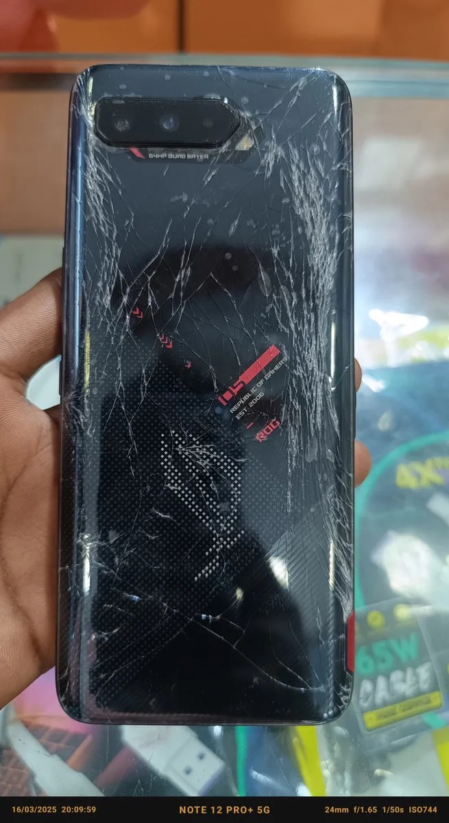 Asus ROG Phone 5s