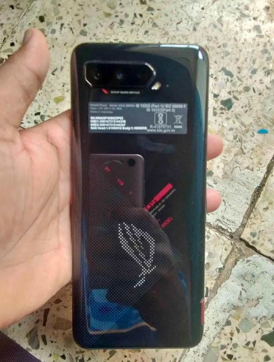 Asus ROG Phone 5s