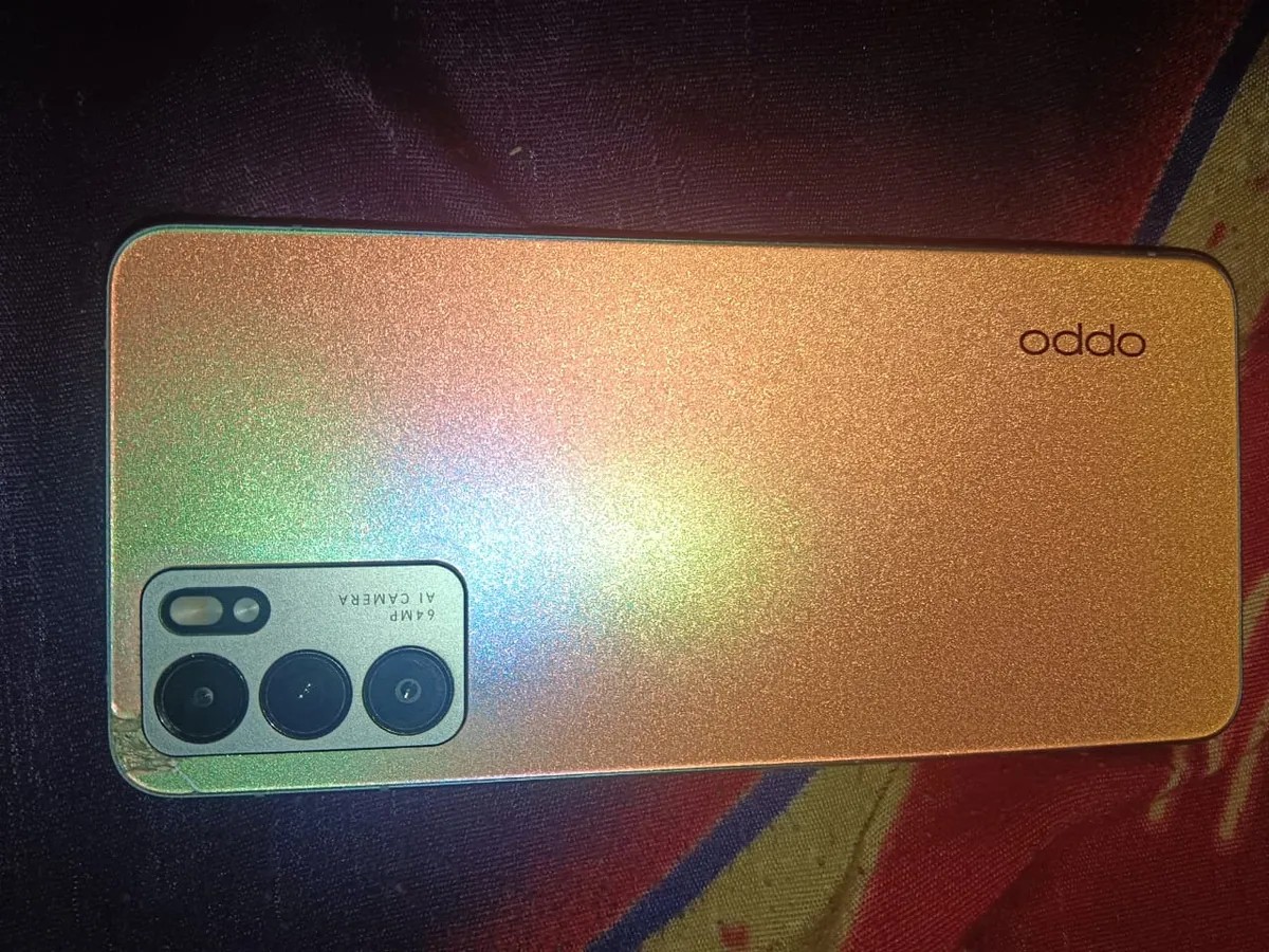 Oppo Reno6