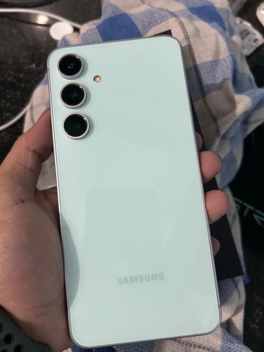 Samsung Galaxy S24 FE