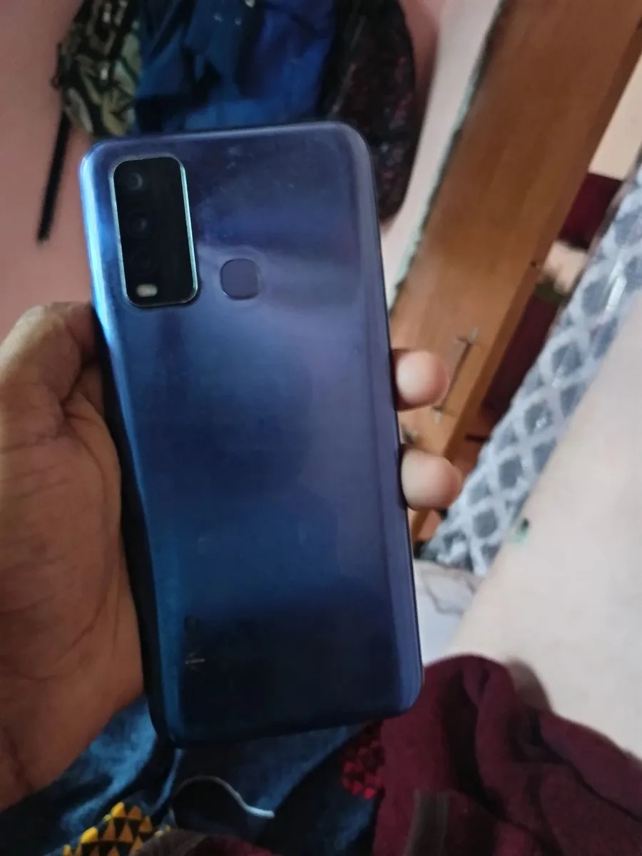 vivo Y50