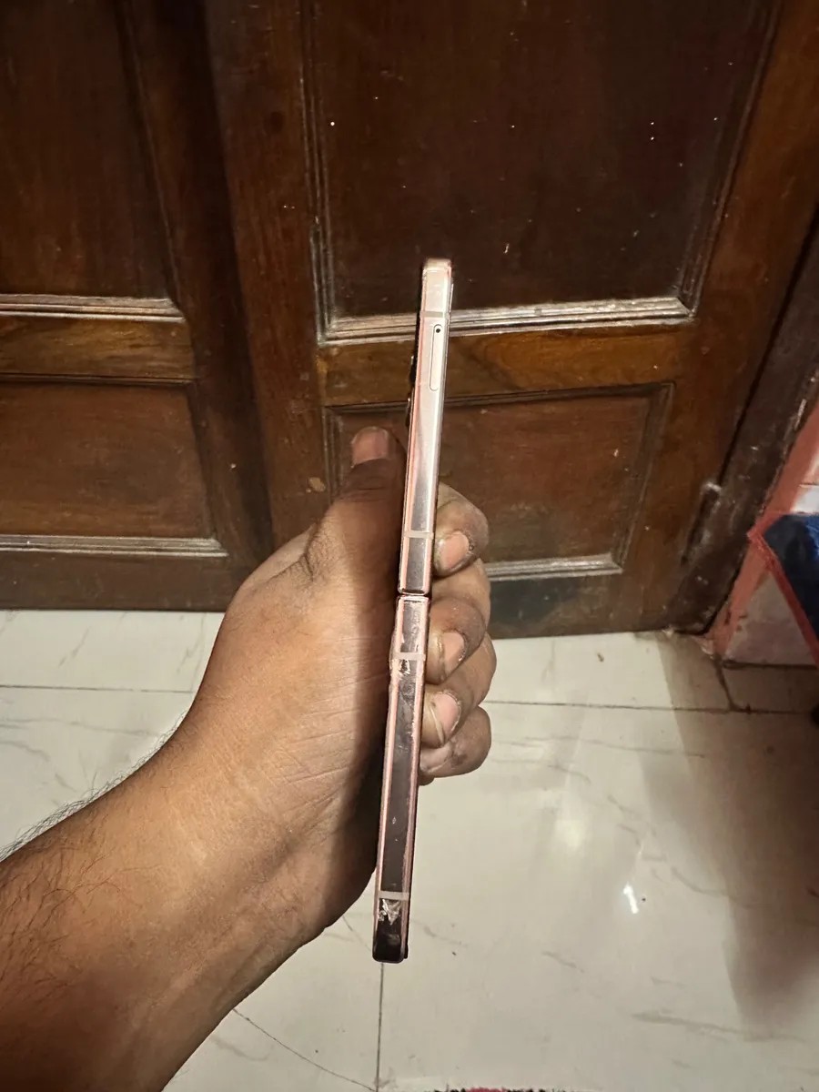 Samsung Galaxy Z Flip4
