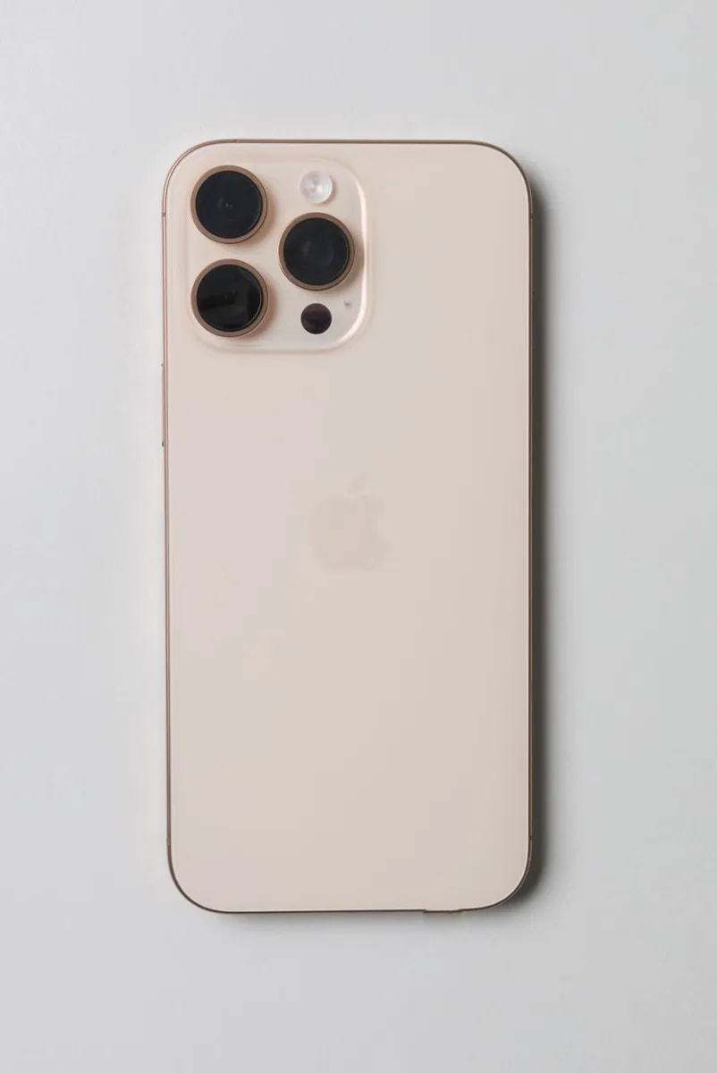 Apple iPhone 16 Pro