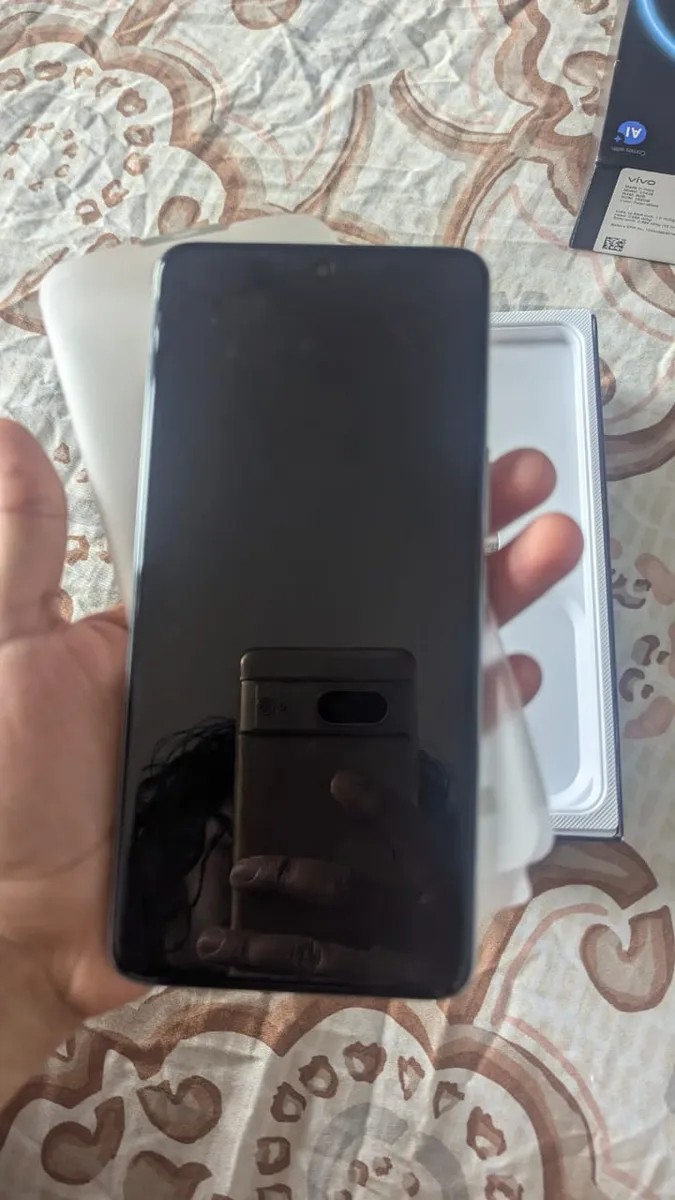 vivo V50e