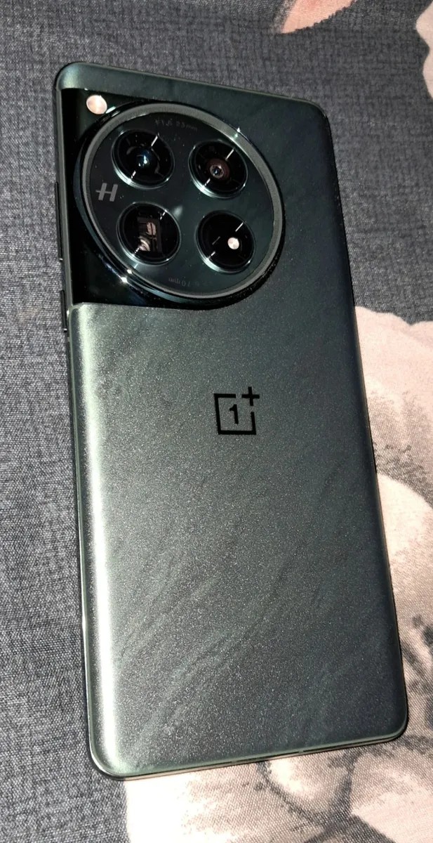 OnePlus 12