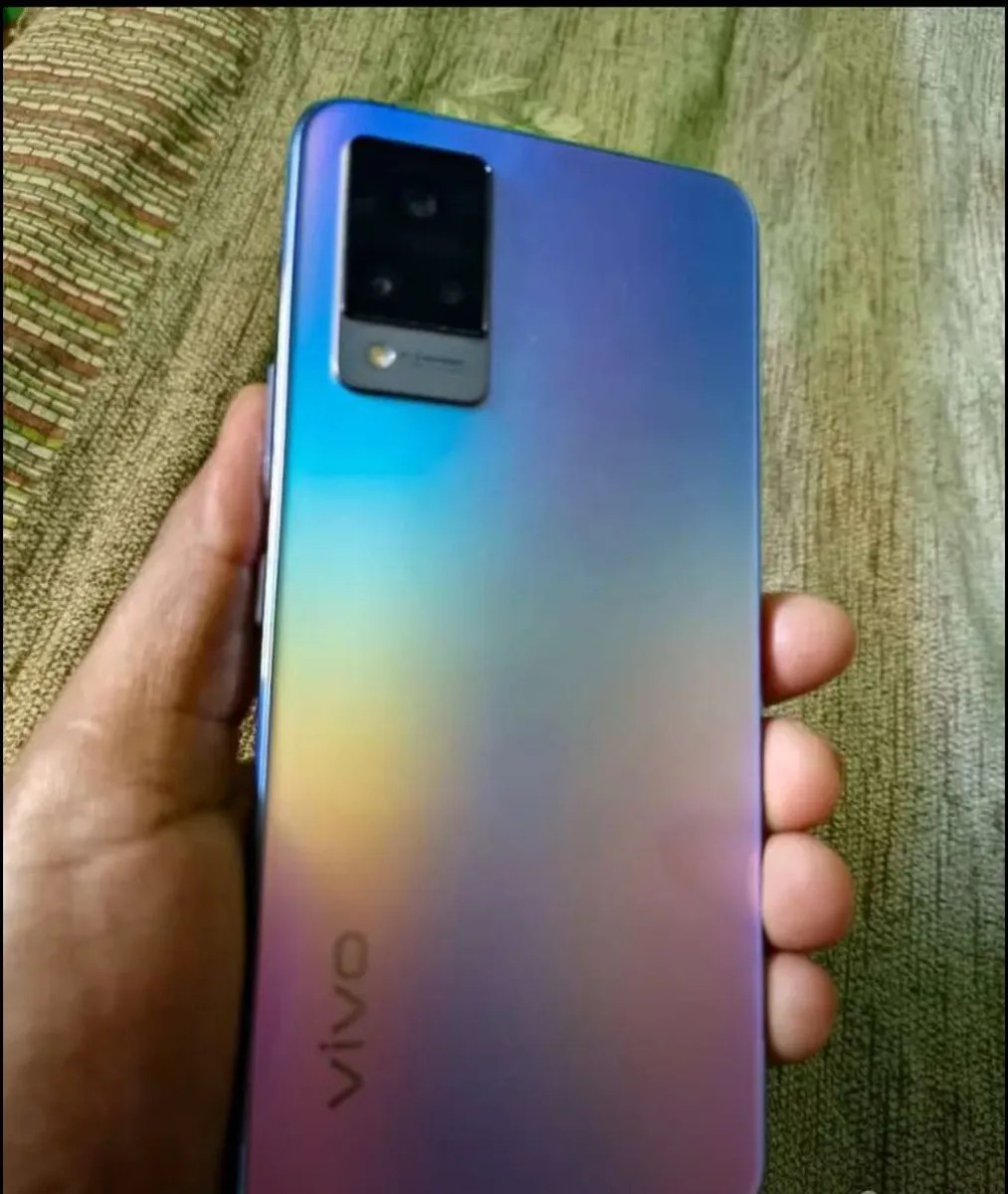 vivo V21 5G