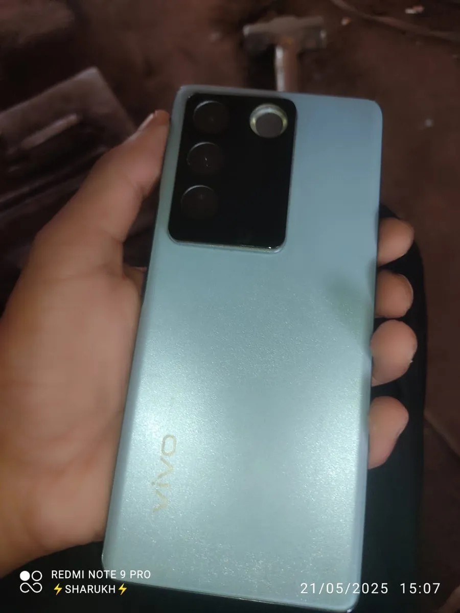vivo V27