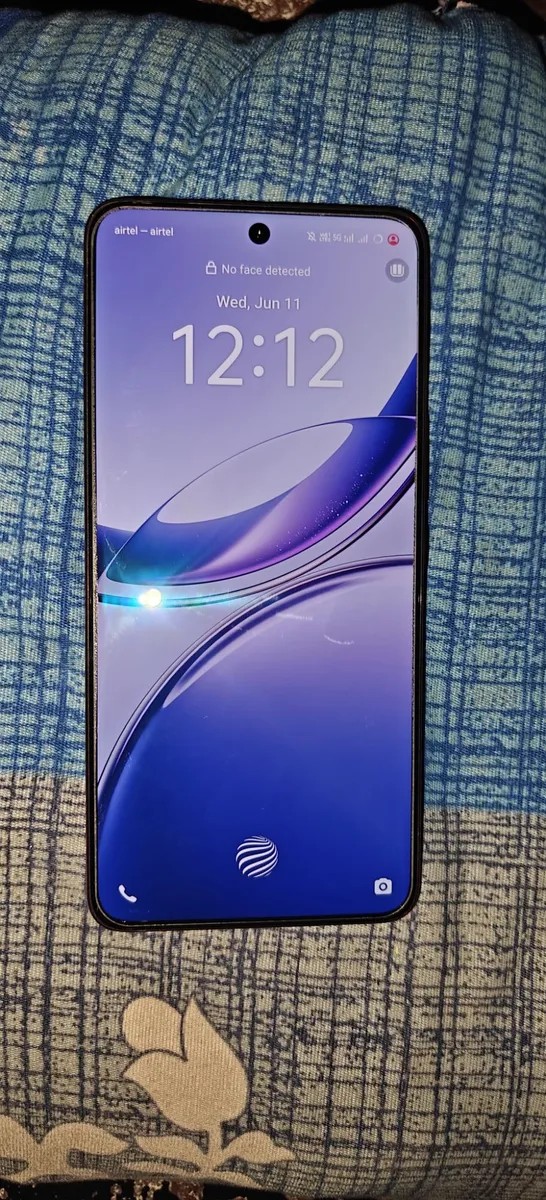 vivo V50