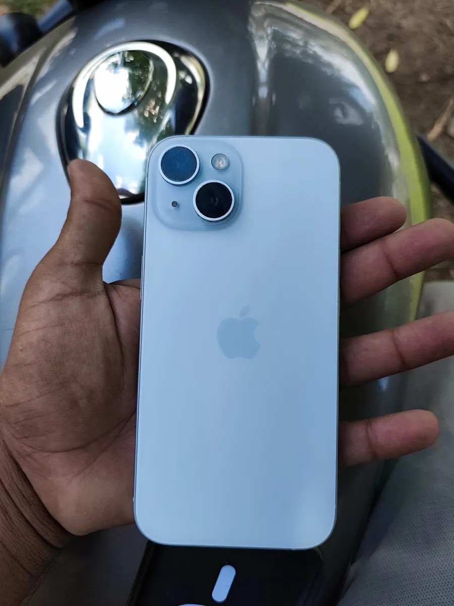 Apple iPhone 15