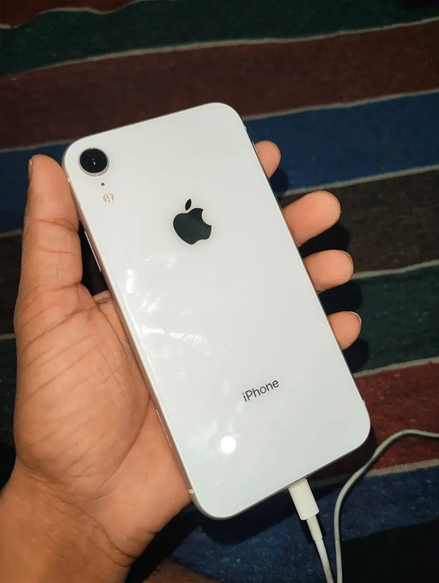 Apple iPhone XR
