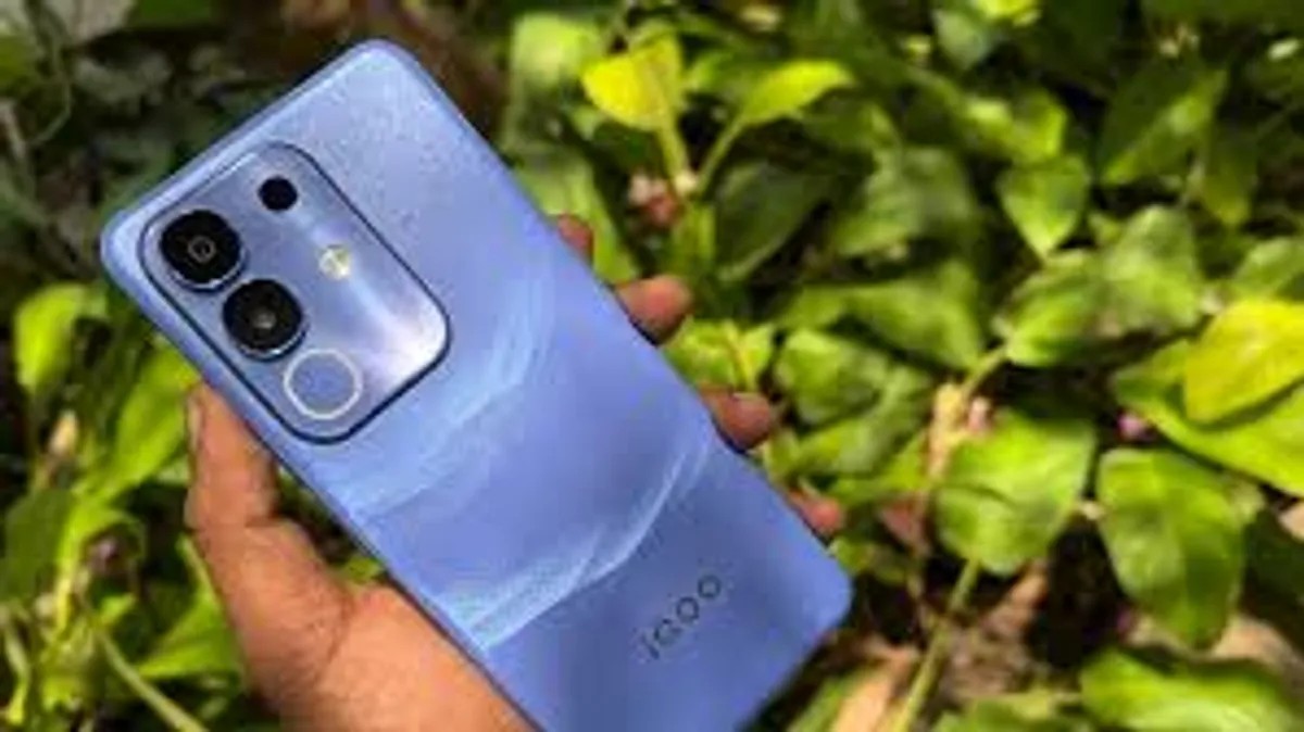 vivo iQOO Z10x
